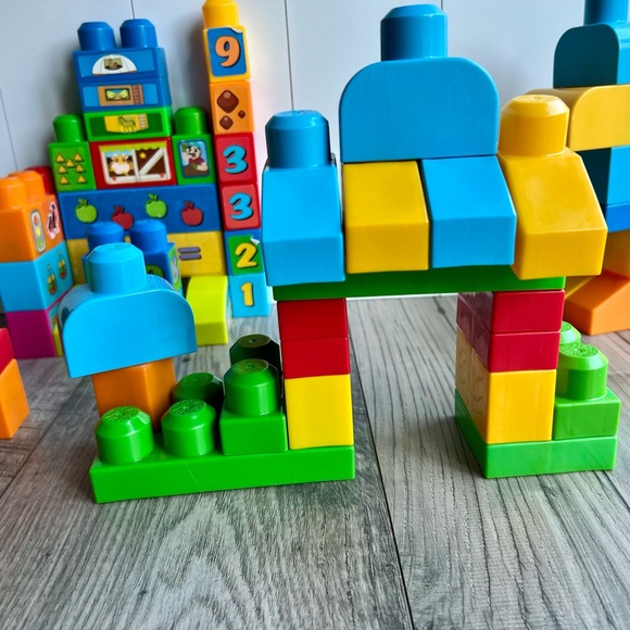 MEGA BLOKS building brick STEM toys 122 bricks - Picture 6 of 11